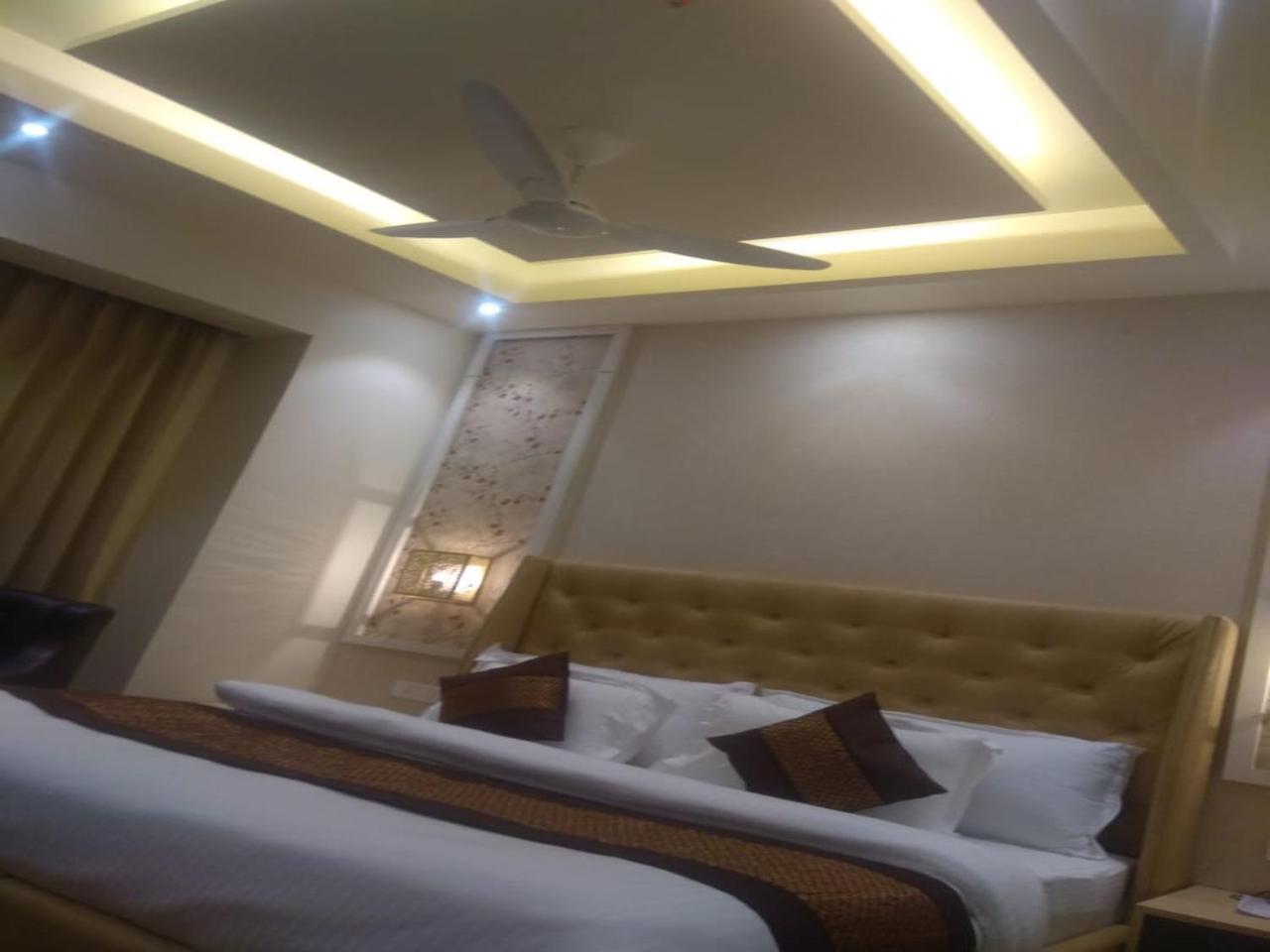 Csjs Inn By Krishna Group Of Hotels Amritsar Extérieur photo